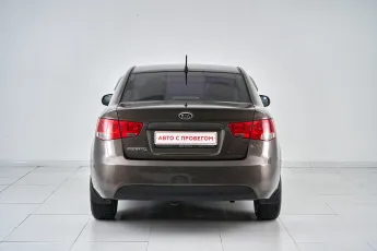 Kia  6