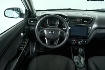 Kia  10