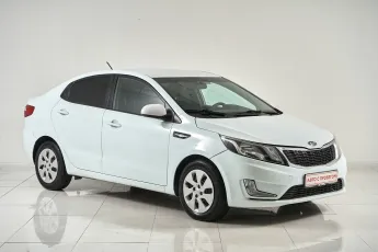 Kia  3