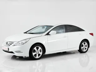 Hyundai Sonata,  VI (YF)