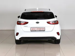 Kia  4