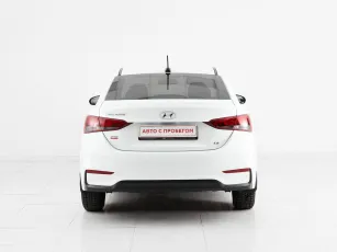 Hyundai  6
