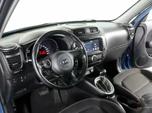 Kia  10