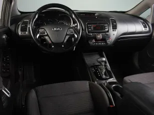 Kia  6