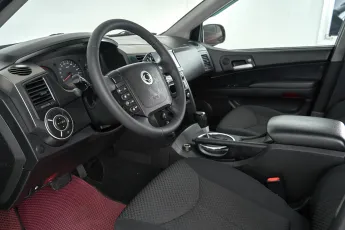 SsangYong  11