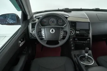 SsangYong  9