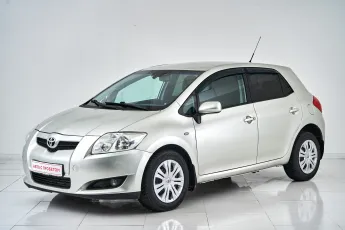 Toyota Auris,  I