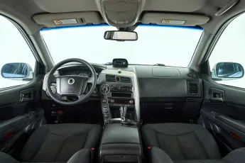 SsangYong  8