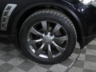 Infiniti  7