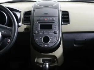 Kia  8