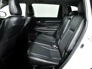 Toyota  15
