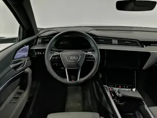 Audi  7
