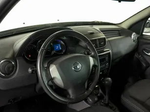 Nissan  6