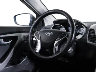 Hyundai  12