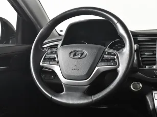 Hyundai  12