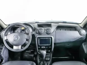 Renault  9