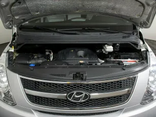 Hyundai  8
