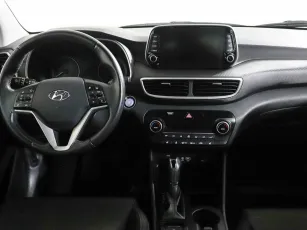 Hyundai  6