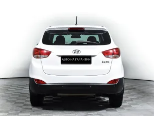 Hyundai  6