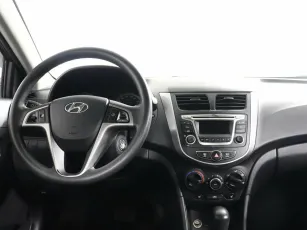 Hyundai  6
