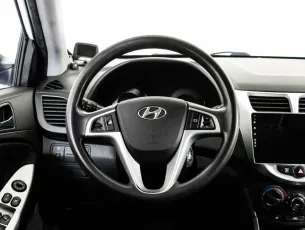 Hyundai  8