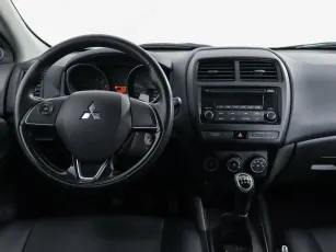 Mitsubishi  9