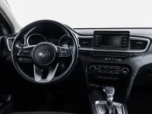 Kia  6