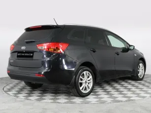 Kia  3