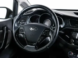 Kia  13