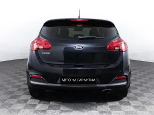 Kia  6