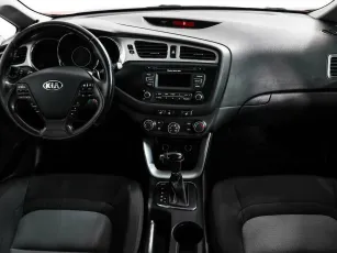 Kia  6