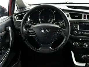Kia  8