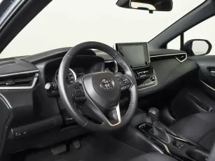 Toyota  11