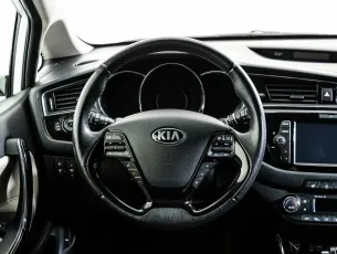 Kia  8