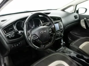 Kia  10