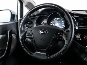 Kia  13