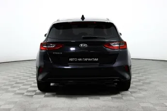 Kia  6