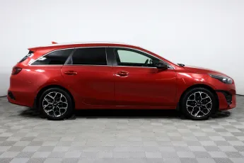 Kia  4