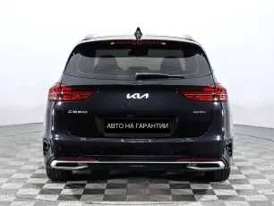 Kia  6