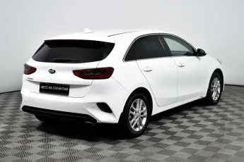 Kia  3