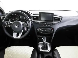 Kia  6