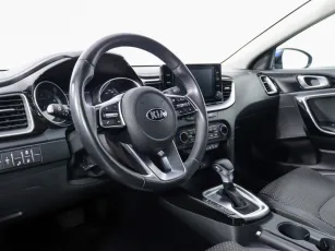 Kia  8
