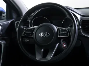 Kia  13