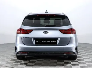 Kia  4