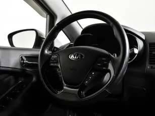 Kia  12
