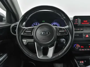 Kia  7