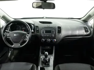 Kia  6