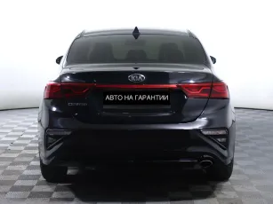 Kia  4