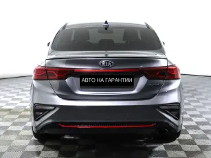Kia  4