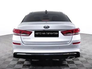 Kia  6